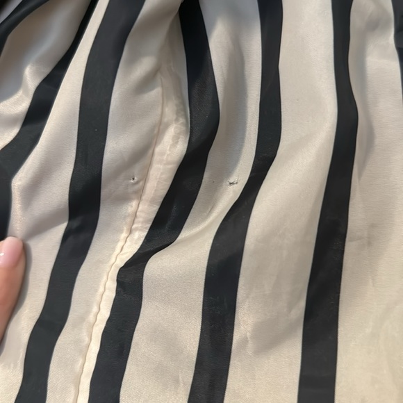 H&M Fitted Cropped Button Black Peacoat 4/34 - Picture 9 of 10